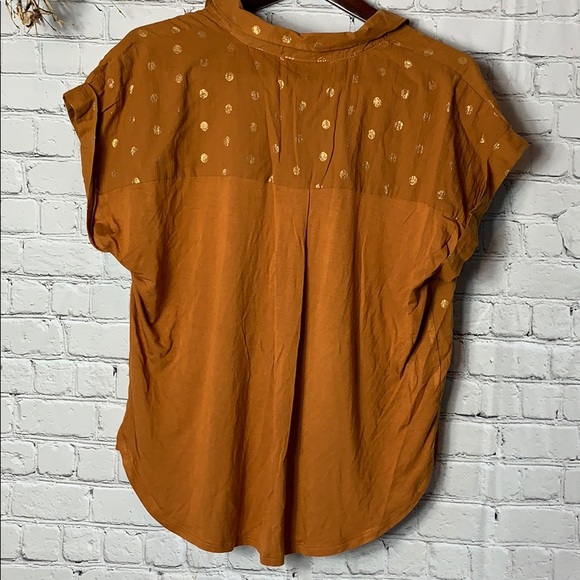 And away | Short Sleeve Blouse - Picture 5 of 6